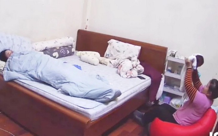 Tạm giữ hình sự bảo mẫu vụ bé trai hơn 1 tháng tuổi ở Hà Nội nghi bị bạo hành