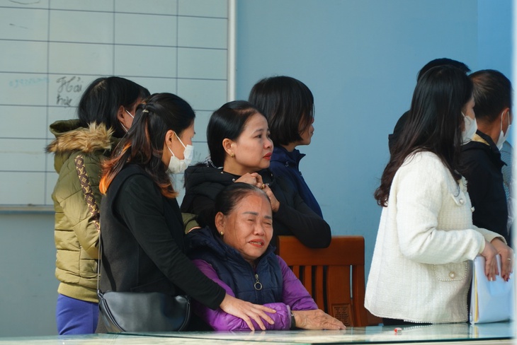Hà Nội chỉ đạo các đơn vị thăm hỏi, hỗ trợ gia đình các nạn nhân vụ cháy quán cà phê- Ảnh 2. Hà Nội chỉ đạo các đơn vị thăm hỏi, hỗ trợ gia đình các nạn nhân vụ cháy quán cà phê- Ảnh 2.