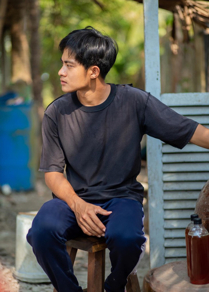 TikToker Lê Tuấn Khang khiến mạng xã hội đua nhau tìm kiếm là ai?- Ảnh 5. TikToker Lê Tuấn Khang khiến mạng xã hội đua nhau tìm kiếm là ai?- Ảnh 5.
