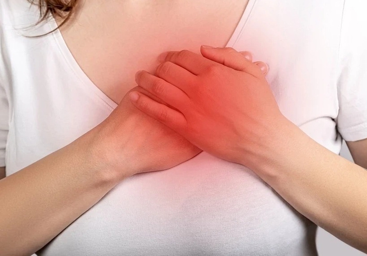 Cơ thể có xu hướng tích trữ năng lượng và chất béo nhiều hơn vào mùa đông như một cách bảo vệ tự nhiên để chống lạnh. Điều này có thể làm tăng nồng độ cholesterol trong máu. Ảnh minh hoạ