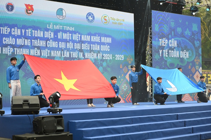 Thứ trưởng Trần Văn Thuấn: Công bằng trong y tế để xây dựng hệ thống y tế vững mạnh- Ảnh 4. Thứ trưởng Trần Văn Thuấn: Công bằng trong y tế để xây dựng hệ thống y tế vững mạnh- Ảnh 4.