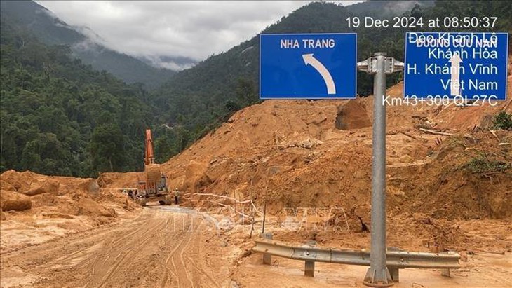 Thông xe trở lại tuyến quốc lộ 27C qua đèo Khánh Lê từ 7 giờ ngày 22/12- Ảnh 1. Thông xe trở lại tuyến quốc lộ 27C qua đèo Khánh Lê từ 7 giờ ngày 22/12- Ảnh 1.