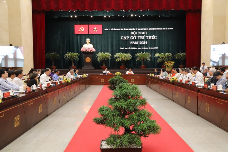 Bí Thư TPHCM: 'Lắng nghe, trọng dụng trí thức là nhiệm vụ xuyên suốt và là cam kết của lãnh đạo thành phố'- Ảnh 1. Bí Thư TPHCM: 'Lắng nghe, trọng dụng trí thức là nhiệm vụ xuyên suốt và là cam kết của lãnh đạo thành phố'- Ảnh 1.