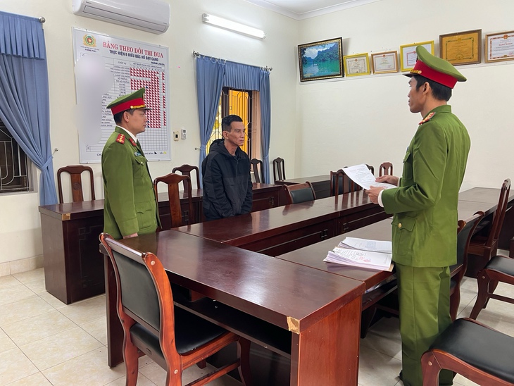 Thuê ô tô sang đem đi thế chấp vay tiền rồi bỏ trốn- Ảnh 1. Thuê ô tô sang đem đi thế chấp vay tiền rồi bỏ trốn- Ảnh 1.