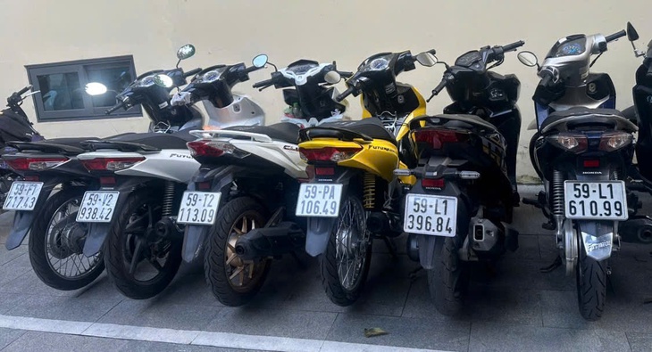 Bắt nhóm cướp giật và giả mua bán xe máy rồi chiếm đoạt tài sản ở TPHCM- Ảnh 2. Bắt nhóm cướp giật và giả mua bán xe máy rồi chiếm đoạt tài sản ở TPHCM- Ảnh 2.