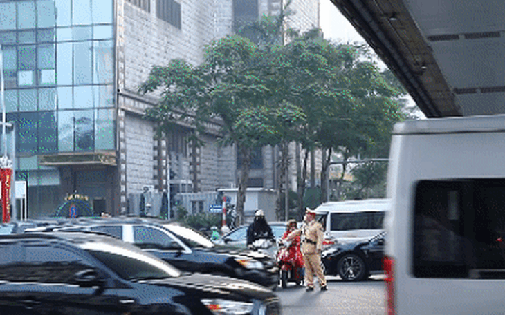 CSGT xử lý những vi phạm mà người dân thường "coi nhẹ" dịp cuối năm