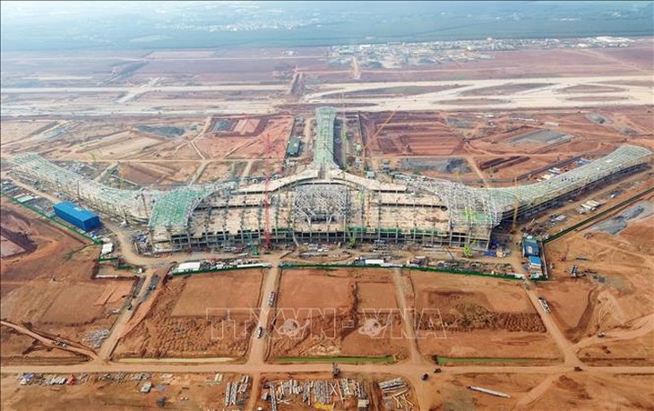 Không khí khẩn trương trên đại công trường sân bay Long Thành những ngày cuối năm- Ảnh 1. Không khí khẩn trương trên đại công trường sân bay Long Thành những ngày cuối năm- Ảnh 1.