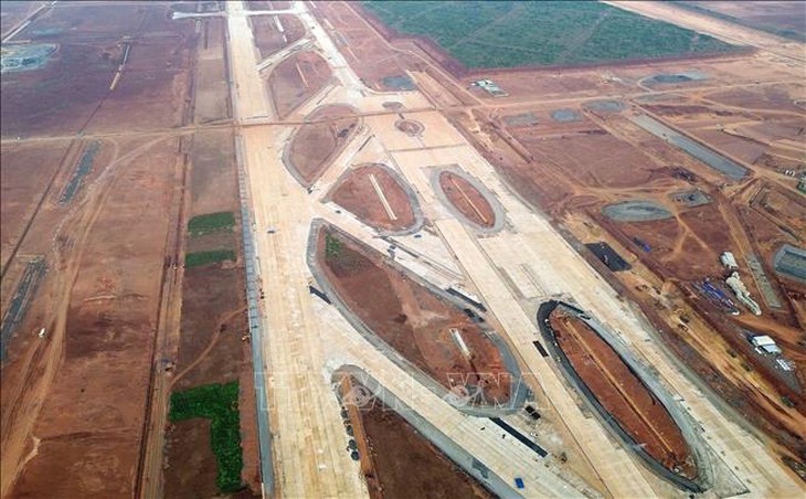Không khí khẩn trương trên đại công trường sân bay Long Thành những ngày cuối năm- Ảnh 3. Không khí khẩn trương trên đại công trường sân bay Long Thành những ngày cuối năm- Ảnh 3.
