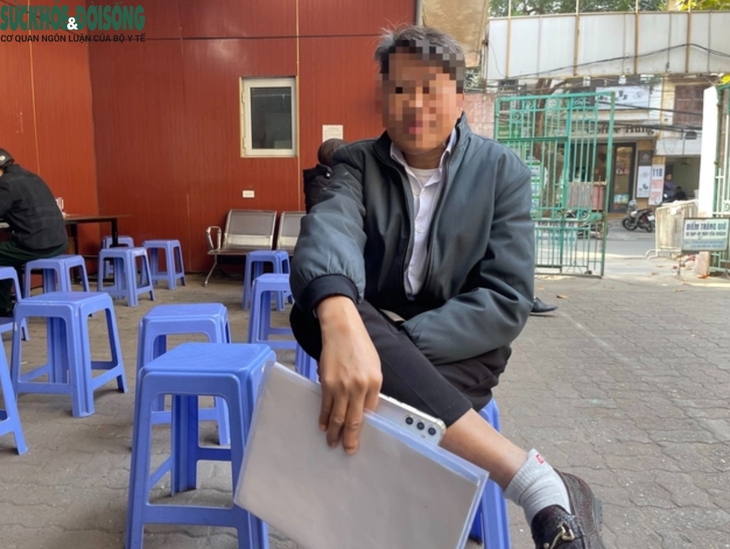Tin lời cò, người đàn ông từ Hưng Yên lên Hà Nội đổi giấy phép lái xe- Ảnh 2.