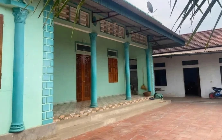 Nghi phạm sát hại hai vợ chồng ở Lạng Sơn từng nghiện hút, sống cách nhà nạn nhân 100m- Ảnh 1.