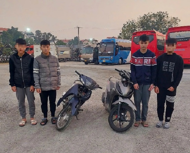 Khởi tố nhóm đối tượng gây rối trật tự công cộng tại chốt 141- Ảnh 1. Khởi tố nhóm đối tượng gây rối trật tự công cộng tại chốt 141- Ảnh 1.