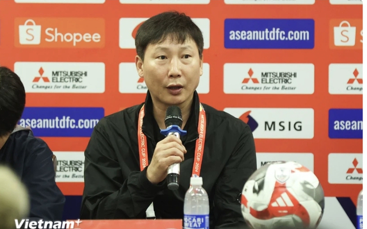 HLV Kim Sang-sik: "Chung kết AFF Cup mới chỉ là khởi đầu với Đội tuyển Việt Nam"
