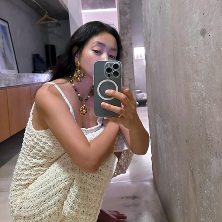 Mỹ nhân phim 'Sex is Zero' U50 kiếm tiền giỏi, cuộc sống bình yên bên chồng trẻ- Ảnh 2. Mỹ nhân phim 'Sex is Zero' U50 kiếm tiền giỏi, cuộc sống bình yên bên chồng trẻ- Ảnh 2.