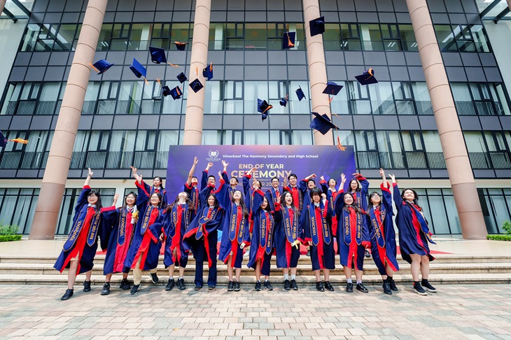 14 học sinh Vinschool đạt điểm cao nhất thế giới và Việt Nam trong các môn thi Cambridge quốc tế- Ảnh 2. 14 học sinh Vinschool đạt điểm cao nhất thế giới và Việt Nam trong các môn thi Cambridge quốc tế- Ảnh 2.