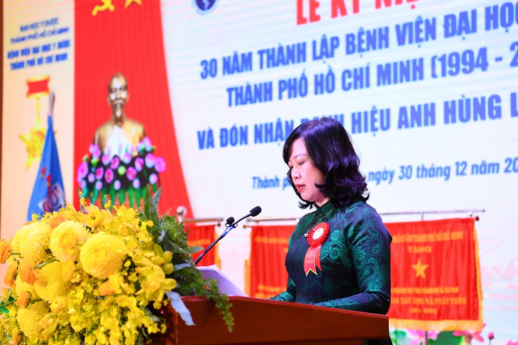 Bệnh viện Đại học Y Dược TPHCM đón nhận danh hiệu Anh hùng Lao động- Ảnh 2. Bệnh viện Đại học Y Dược TPHCM đón nhận danh hiệu Anh hùng Lao động- Ảnh 2.