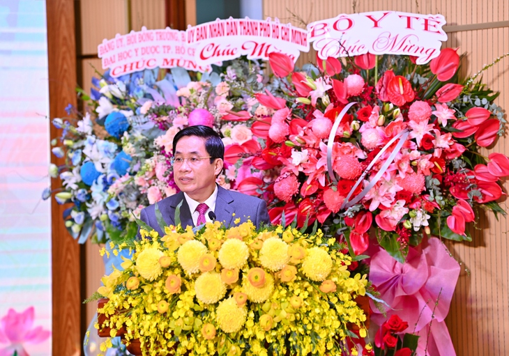 Bệnh viện Đại học Y Dược TPHCM đón nhận danh hiệu Anh hùng Lao động- Ảnh 3. Bệnh viện Đại học Y Dược TPHCM đón nhận danh hiệu Anh hùng Lao động- Ảnh 3.
