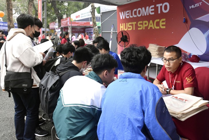 Tuyển sinh 2025: Nhiều trường tăng chỉ tiêu, mở loạt ngành mới- Ảnh 1. Tuyển sinh 2025: Nhiều trường tăng chỉ tiêu, mở loạt ngành mới- Ảnh 1.