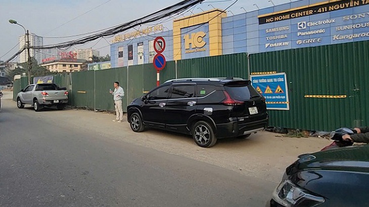 Hà Nội: Thi công 'nhỏ giọt', dự án đường Tam Trinh mở rộng có về đích đúng hẹn?- Ảnh 11. Hà Nội: Thi công 'nhỏ giọt', dự án đường Tam Trinh mở rộng có về đích đúng hẹn?- Ảnh 11.