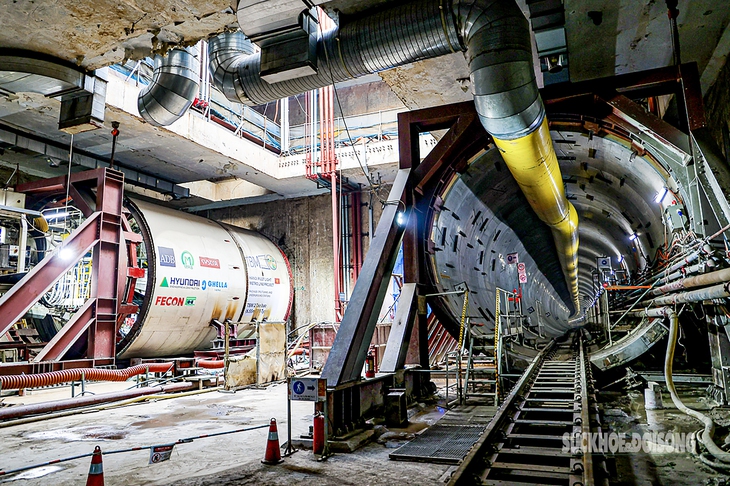 Cận cảnh ‘quái vật’ đào gần 700m hầm metro Nhổn - ga Hà Nội- Ảnh 1.