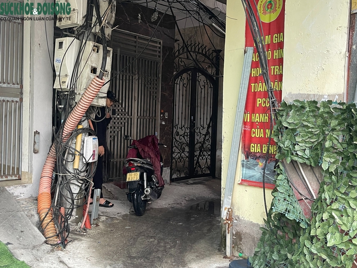 Hà Nội: Tháo dỡ barie chặn xe qua ngõ sau phản ánh của báo chí- Ảnh 4.