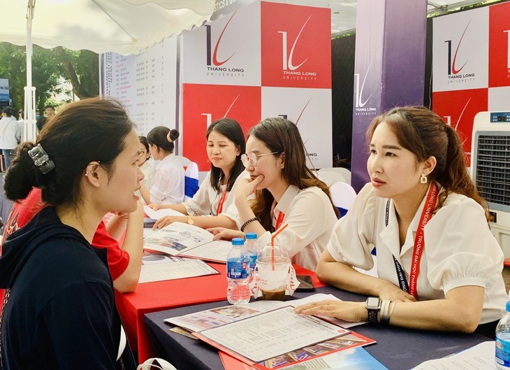 Quy về một thang điểm chung trong tuyển sinh đại học có phù hợp?- Ảnh 1. Quy về một thang điểm chung trong tuyển sinh đại học có phù hợp?- Ảnh 1.