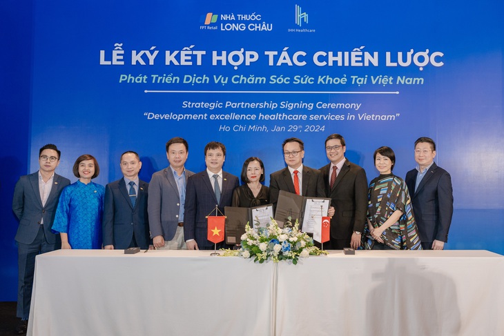 FPT Long Châu hợp tác chiến lược với Tập đoàn IHH Healthcare Singapore để đưa y học tiên tiến đến gần hơn với người Việt- Ảnh 1.