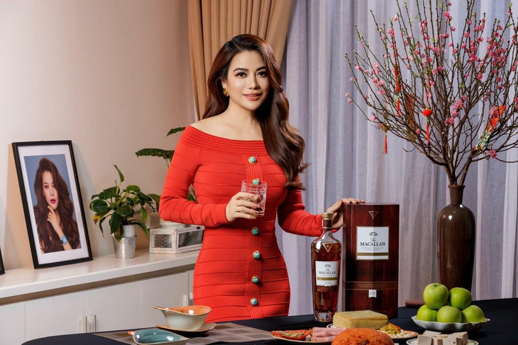 Diễn viên tuổi Rồng - Trương Ngọc Ánh: 'Không kiêng kỵ hay 'rén' năm tuổi'- Ảnh 4.