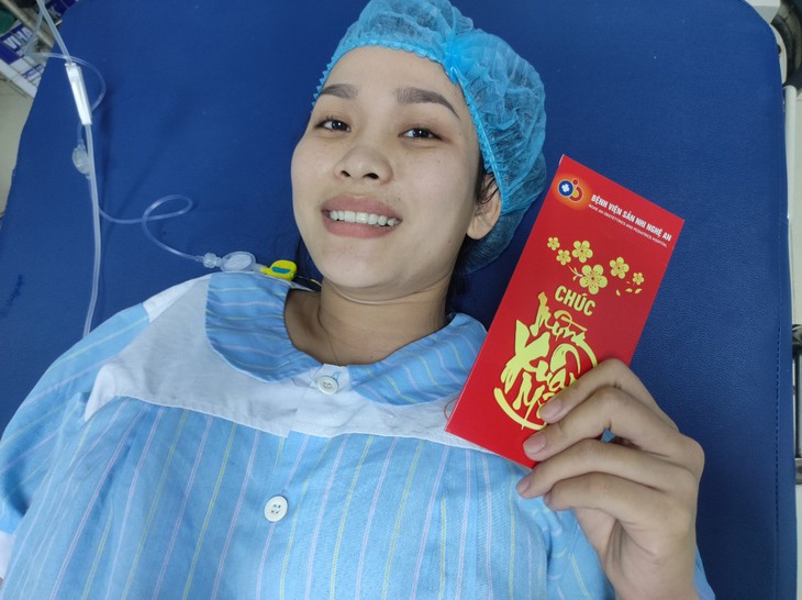 Chào đón 9 công dân nhí 'rồng vàng' đầu tiên của năm Giáp Thìn- Ảnh 2. Chào đón 9 công dân nhí 'rồng vàng' đầu tiên của năm Giáp Thìn- Ảnh 2.