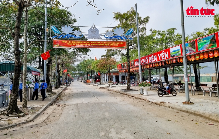 Nhiều nét mới trong lễ hội chùa Hương 2024- Ảnh 11. Nhiều nét mới trong lễ hội chùa Hương 2024- Ảnh 11.