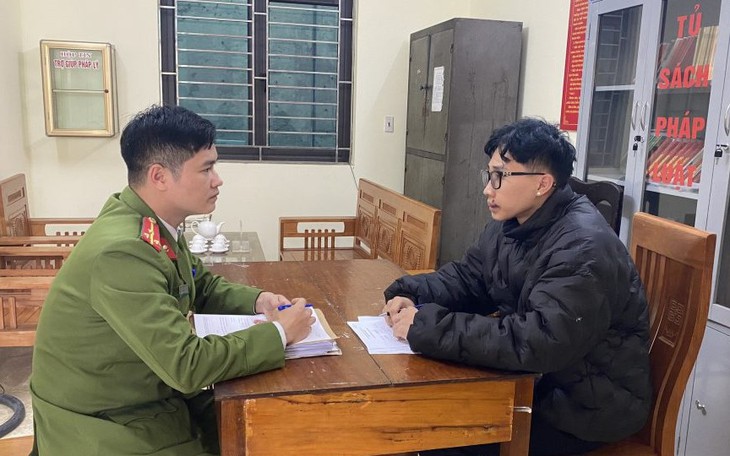 Thanh niên trốn thổi nồng độ cồn lao xe vào cảnh sát giao thông