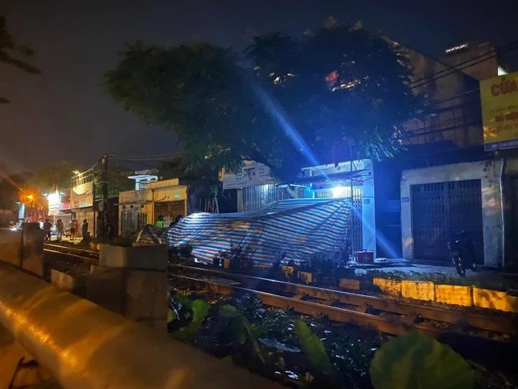 Va chạm với tàu hỏa, 1 người đi xe máy tử vong sáng mùng 6 Tết- Ảnh 3.
