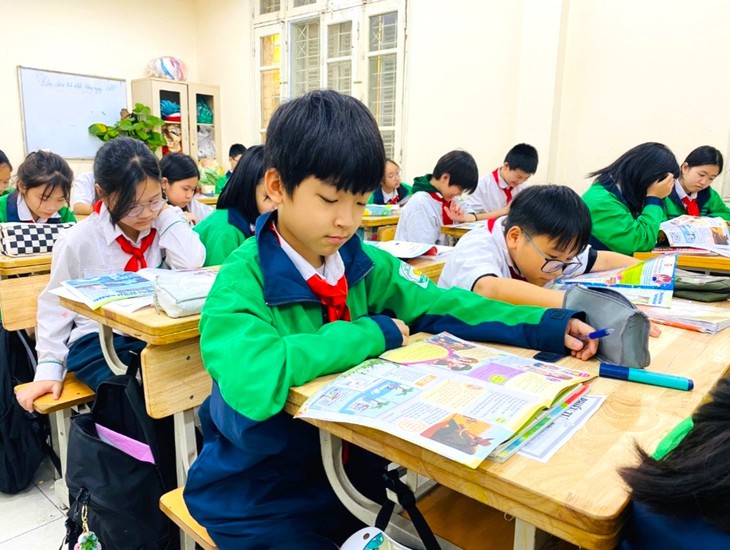 Hà Nội: Học sinh cấp THCS tăng mạnh, làm sao để không thiếu giáo viên?- Ảnh 1.