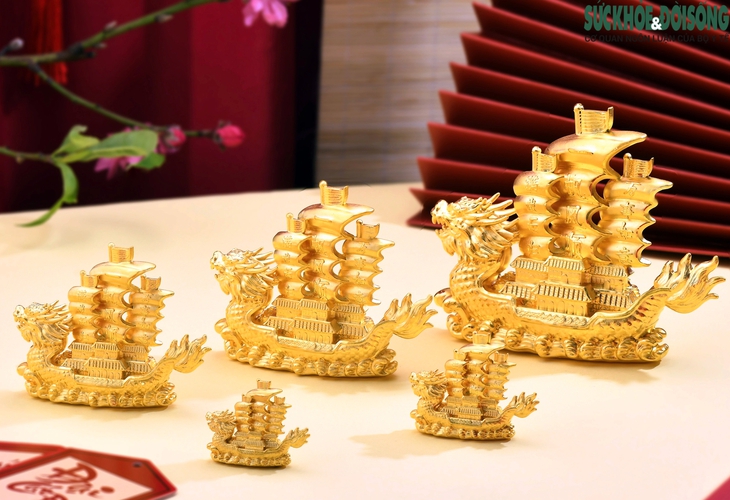 Cận cảnh linh vật chế tác tinh xảo bằng vàng ròng hút khách trước ngày vía Thần tài- Ảnh 8.