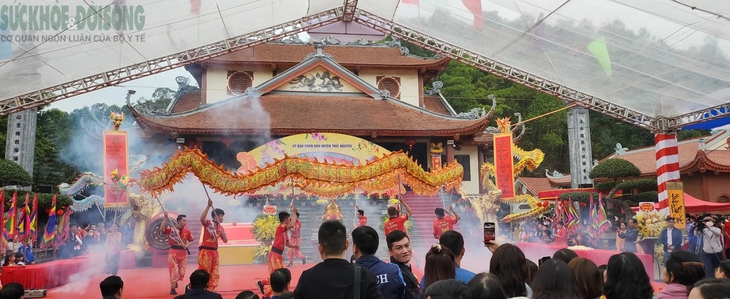 Hải Phòng: Lần đầu khai bút tại Khu tưởng niệm Trạng nguyên Lê Ích Mộc- Ảnh 1.