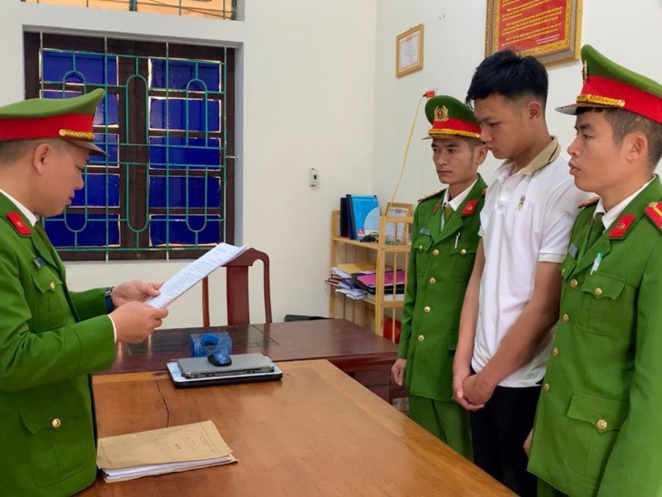 Nam thanh niên 'thông chốt' đâm xe vào cảnh sát giao thông- Ảnh 1.
