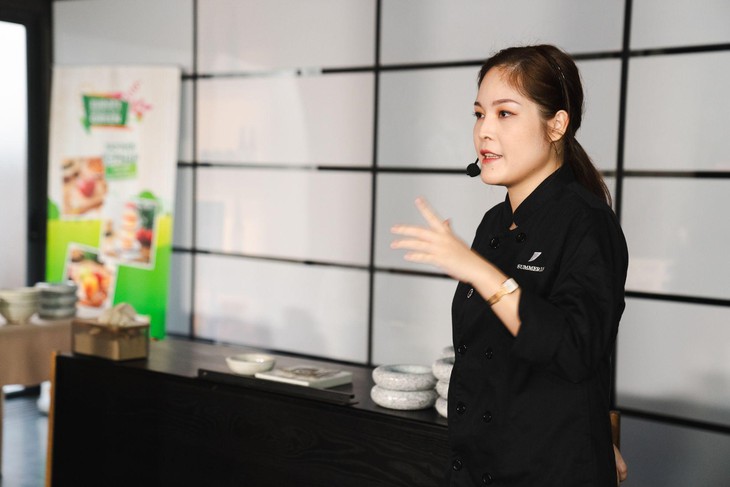 Táo Pháp được săn đón tại thị trường Việt Nam- Ảnh 1.