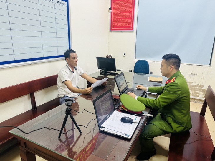 Đe dọa, lăng mạ cảnh sát khi bị yêu cầu kiểm tra nồng độ cồn- Ảnh 1.