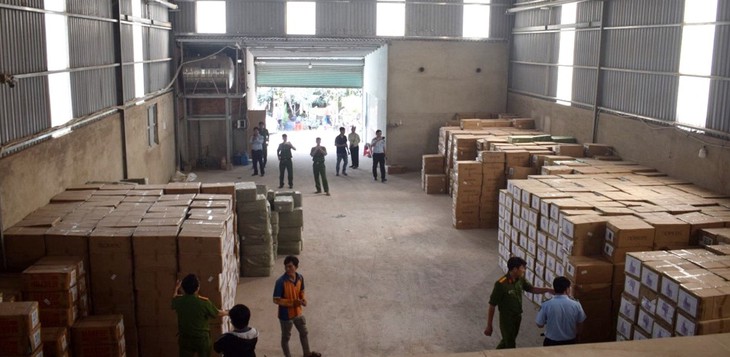 Gần 50 tấn mặt nạ dưỡng da không rõ nguồn gốc bị thu giữ- Ảnh 1.