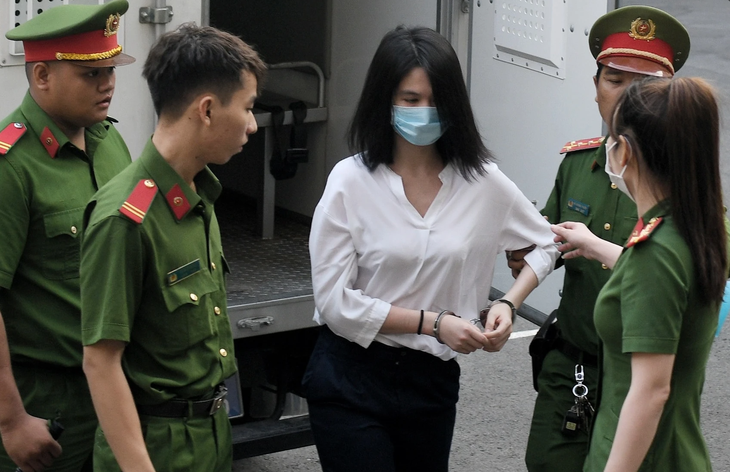 Ngọc Trinh hầu toà sau 3 tháng tạm giam vì gây rối trật tự công cộng- Ảnh 2.