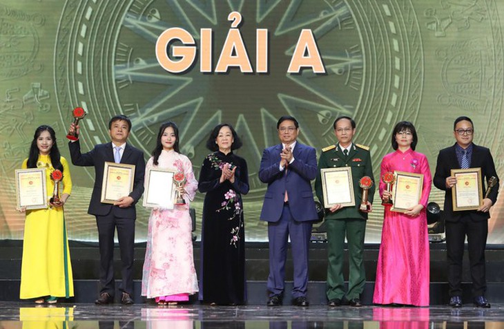 Thủ tướng: Phải đặc biệt coi trọng và đẩy mạnh hơn nữa công tác xây dựng, chỉnh đốn Đảng- Ảnh 2. Thủ tướng: Phải đặc biệt coi trọng và đẩy mạnh hơn nữa công tác xây dựng, chỉnh đốn Đảng- Ảnh 2.