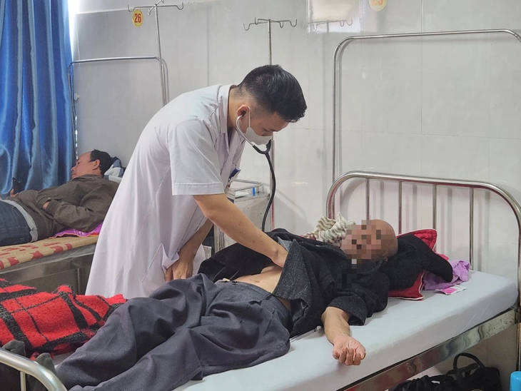Biến chứng nặng do sơ cứu sai cách cho người đột quỵ- Ảnh 1.
