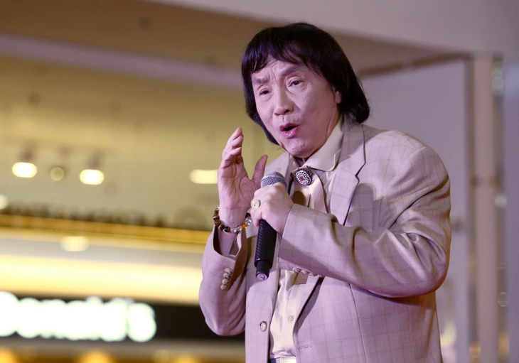 'Ông hoàng cải lương' Minh Vương sau ca ghép thận 12 năm: Sức khỏe tốt, mở liveshow đầu tiên ở tuổi xế chiều- Ảnh 4. 'Ông hoàng cải lương' Minh Vương sau ca ghép thận 12 năm: Sức khỏe tốt, mở liveshow đầu tiên ở tuổi xế chiều- Ảnh 4.
