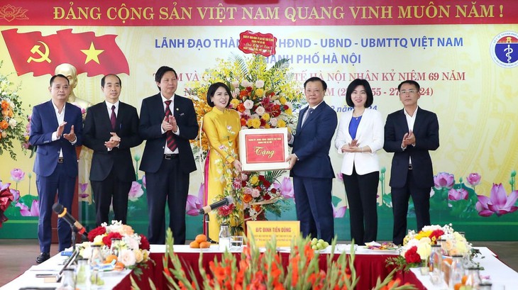 Bí thư Thành ủy Hà Nội: Y tế Hà Nội đóng góp nhiều thành tựu chung của y tế cả nước- Ảnh 1. Bí thư Thành ủy Hà Nội: Y tế Hà Nội đóng góp nhiều thành tựu chung của y tế cả nước- Ảnh 1.