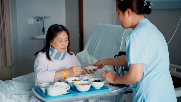 Bệnh rỗng tủy: Nguy hiểm nhưng dễ bị nhầm với đau cổ vai gáy- Ảnh 3. Bệnh rỗng tủy: Nguy hiểm nhưng dễ bị nhầm với đau cổ vai gáy- Ảnh 3.