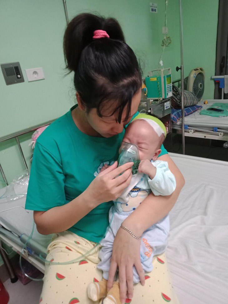 Sau 2 lần mất con, người mẹ nghèo cầu xin mọi người cứu cô con gái út đang cần ghép tủy- Ảnh 1.