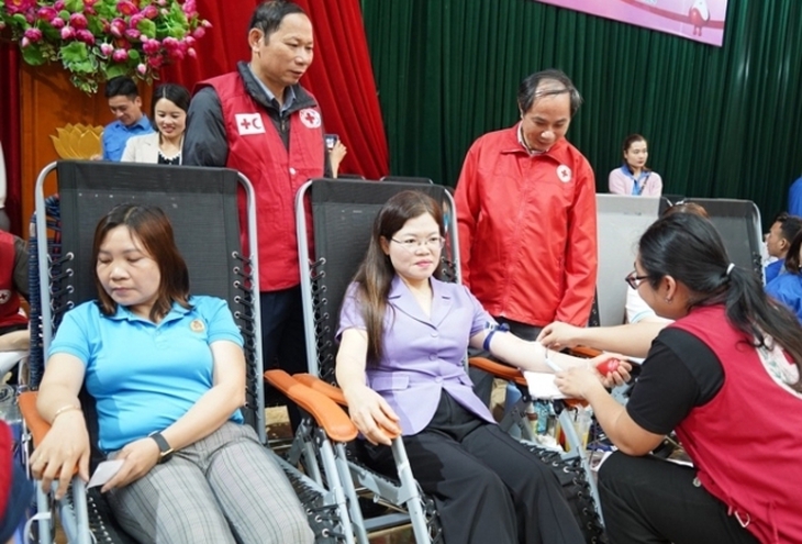Hơn 600 đơn vị máu thu được trong Ngày hội hiến máu tình nguyện ở Thanh Hóa- Ảnh 1. Hơn 600 đơn vị máu thu được trong Ngày hội hiến máu tình nguyện ở Thanh Hóa- Ảnh 1.