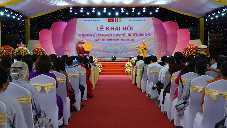Dòng người tham dự khai hội ngôi chùa cổ nhất miền Trung- Ảnh 1.