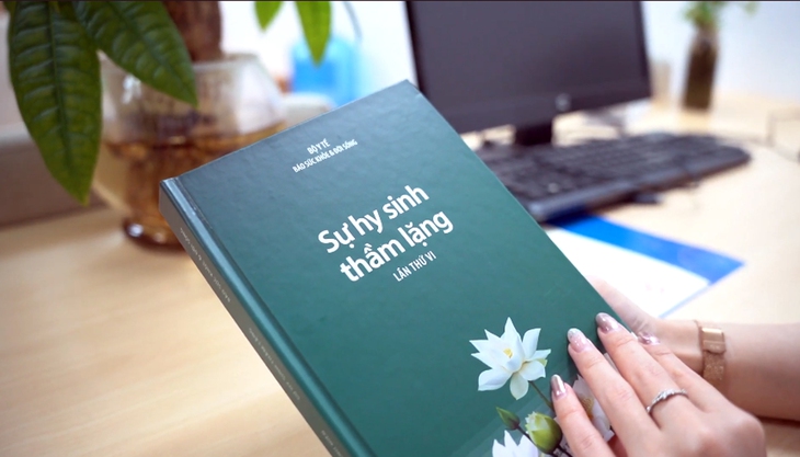 Hé lộ những tác phẩm đạt giải Cuộc thi viết 'Sự hy sinh thầm lặng' lần thứ VI- Ảnh 5.