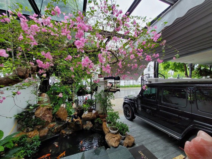 Công tử nhà giàu trong 'Đào, phở và piano' ngoài đời sở hữu cơ ngơi bạc tỷ nào?- Ảnh 18. Công tử nhà giàu trong 'Đào, phở và piano' ngoài đời sở hữu cơ ngơi bạc tỷ nào?- Ảnh 18.