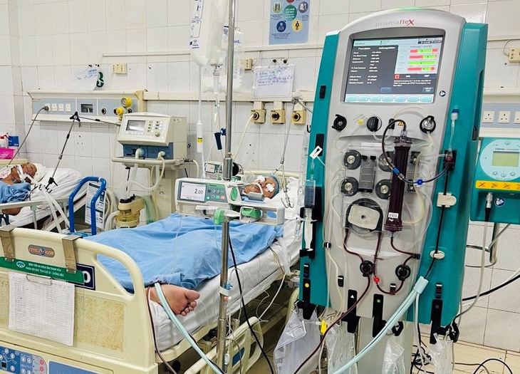 Những giây phút giành giật sự sống cho bệnh nhân- Ảnh 1. Những giây phút giành giật sự sống cho bệnh nhân- Ảnh 1.